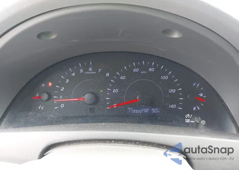 2011 Toyota Camry Le z USA, uszkodzony, nr VIN 4T1BF3EK1BU602139